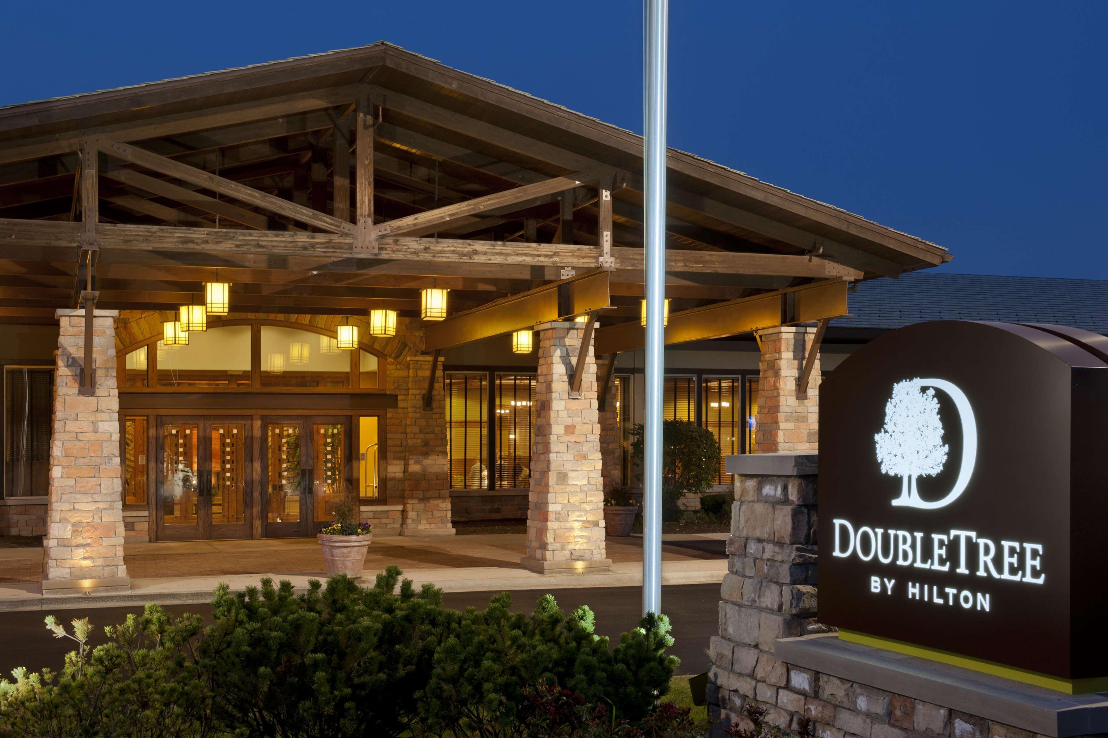 Doubletree By Hilton Libertyville-Mundelein Eksteriør billede