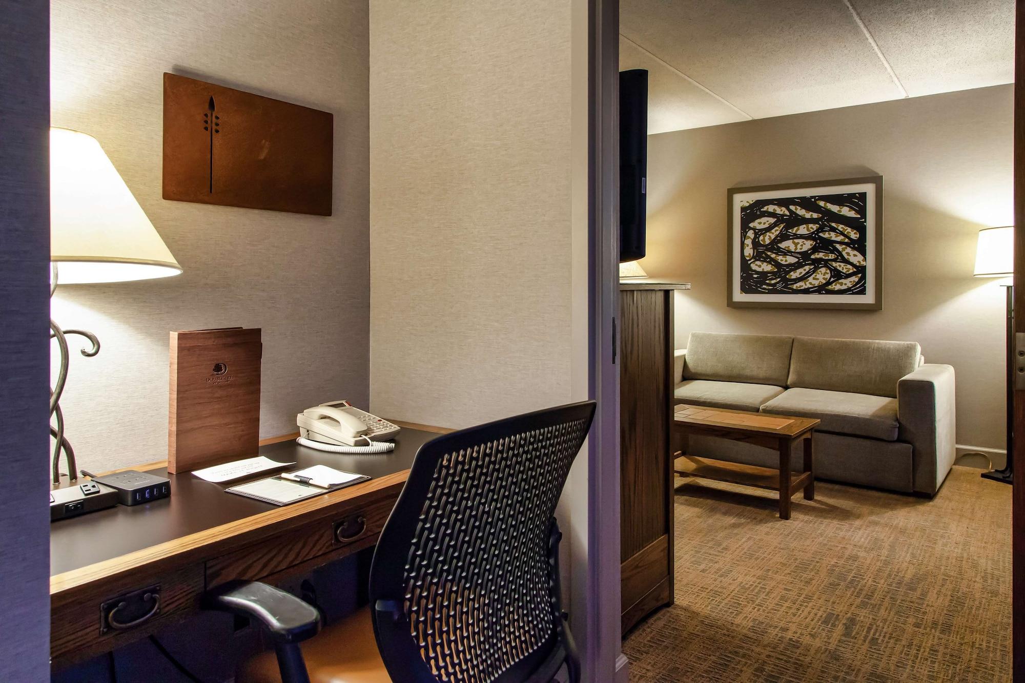 Doubletree By Hilton Libertyville-Mundelein Eksteriør billede