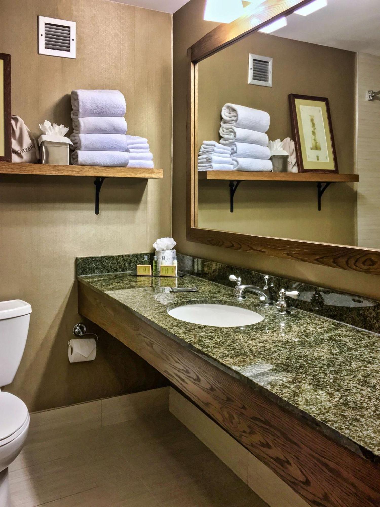 Doubletree By Hilton Libertyville-Mundelein Eksteriør billede