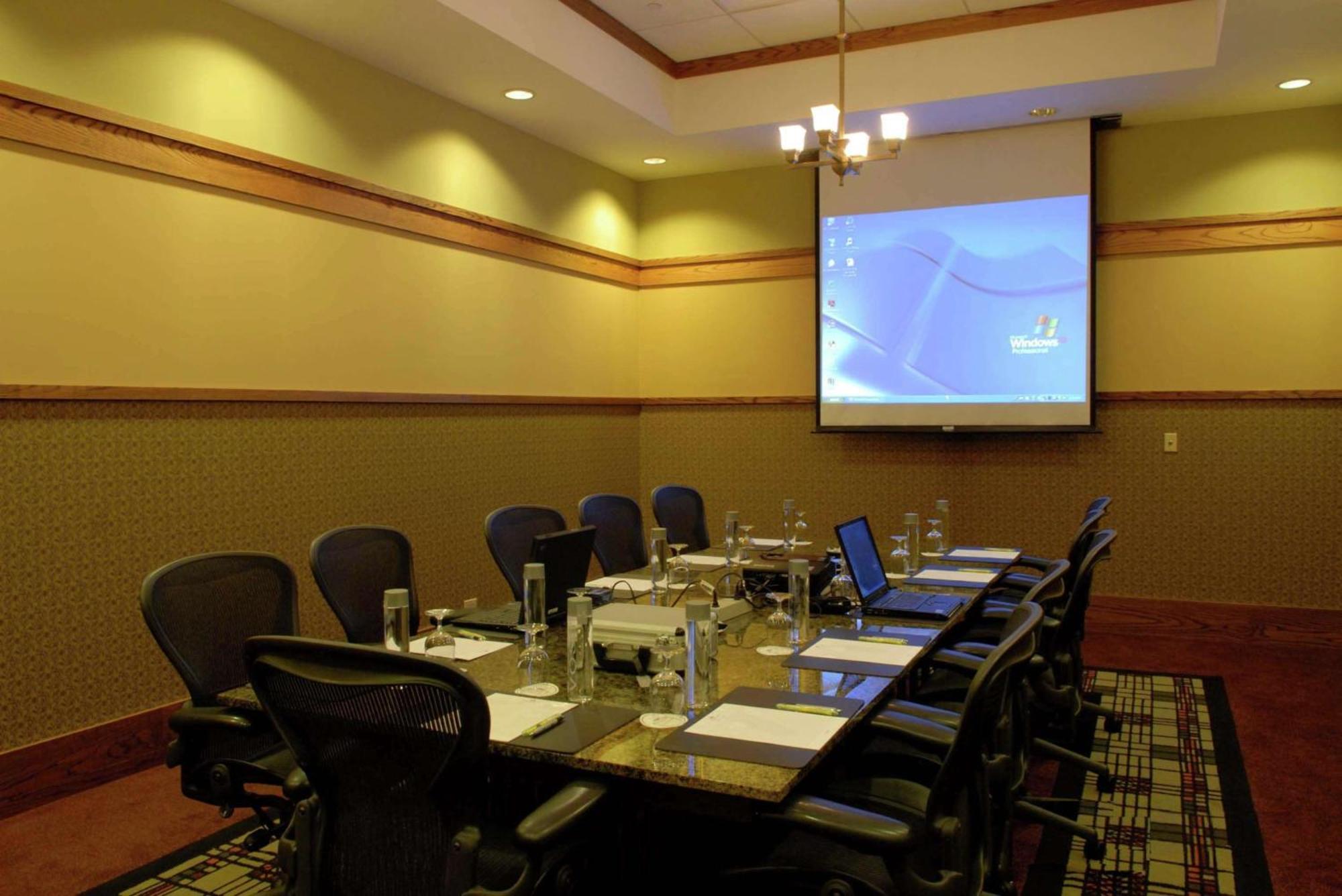 Doubletree By Hilton Libertyville-Mundelein Eksteriør billede